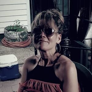 Meet your Posher, Monica